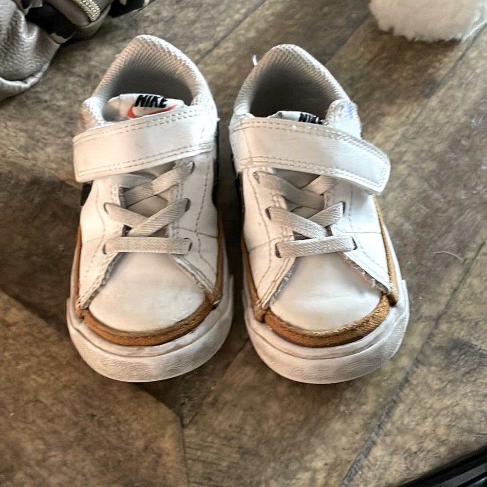 Toddler Nike shoes